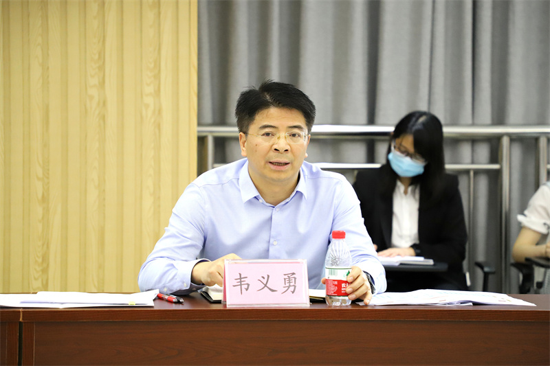 /QJ_207909858834.jpg 韋義勇作指導講話(拍攝:柒紅).jpg